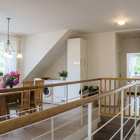 Les Kralovstvi Apartment Nemojov